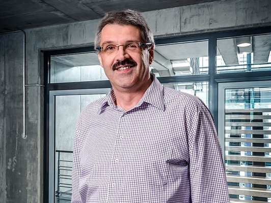 Alexander Dienst